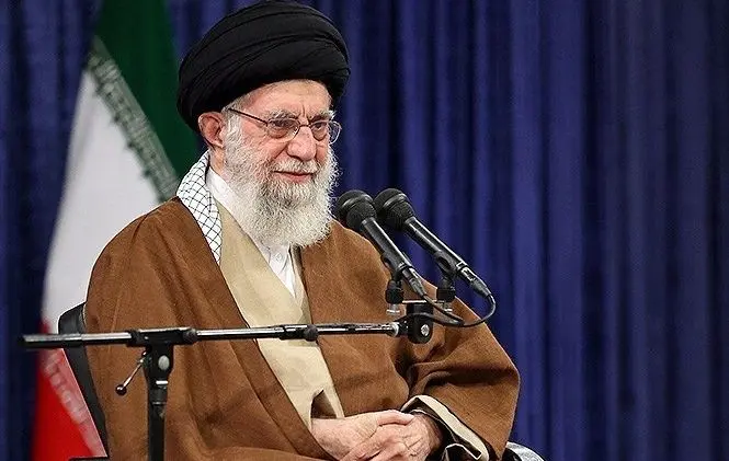 رهبر انقلاب با جمعی از معلمان دیدار می‌کنند
