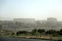 تهران در باران و گردوخاک می رود