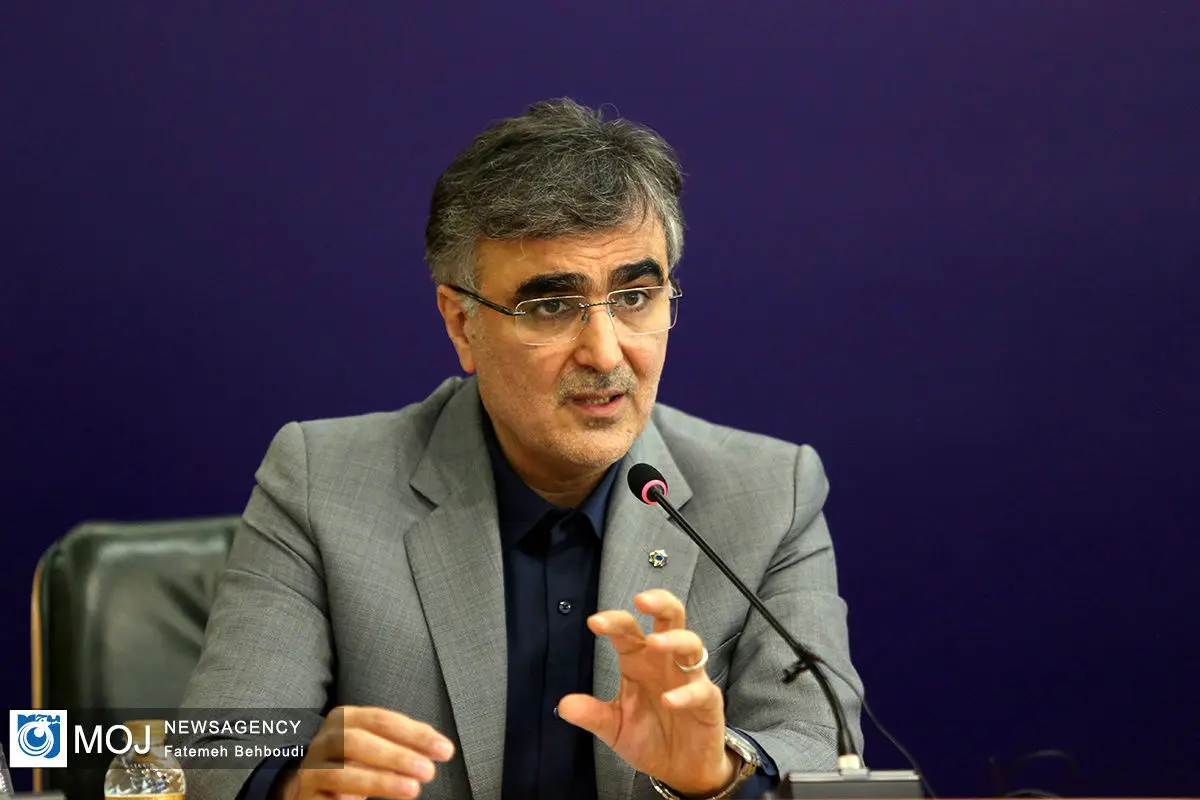 پیش‌بینی‌پذیر شدن اقتصاد، شرط هدایت نقدینگی مردم به سمت تولید است